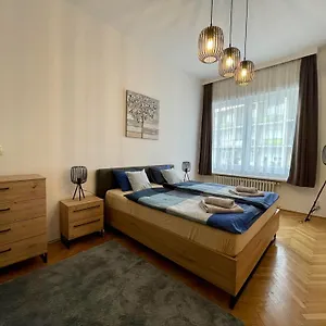 https://apartamento-eclectico.inbudapesthotels.com
