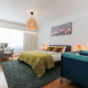 https://amazing-downtown-family-apartment.hotels-lisbon-portugal.com